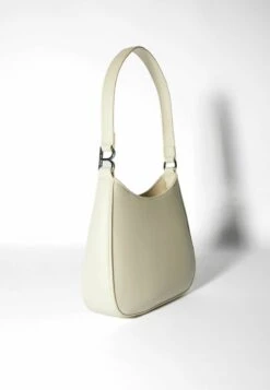 BERSHKA WITH HANDLE - Handtasche - Sand -Bershka Verkaufsgeschäft 32a7f727e6644a099ea51c1d6db09e3c