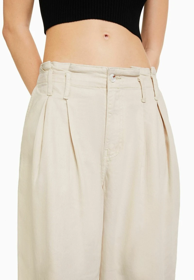 BERSHKA WIDE PLEATED - Flared Jeans - Beige 6 BERSHKA WIDE PLEATED - Flared Jeans - Beige – Bild 4
