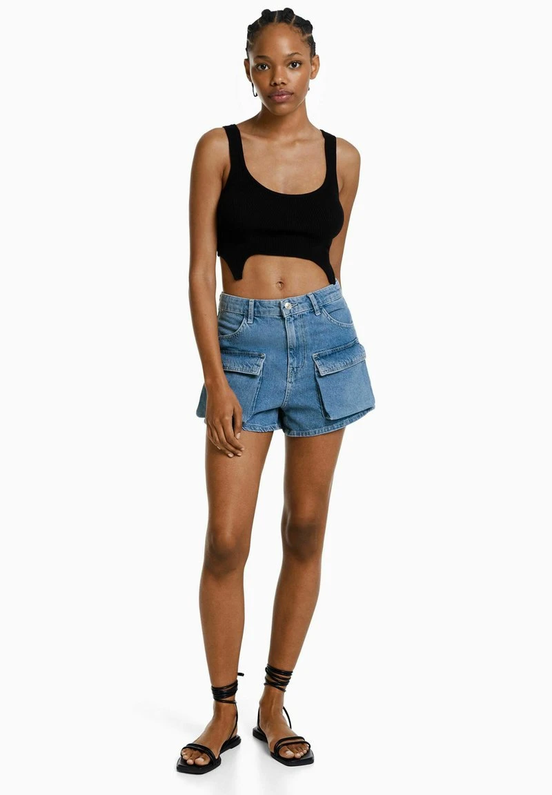 BERSHKA CARGO - Jeans Shorts - Light Blue Denim 4 BERSHKA CARGO - Jeans Shorts - Light Blue Denim – Bild 2