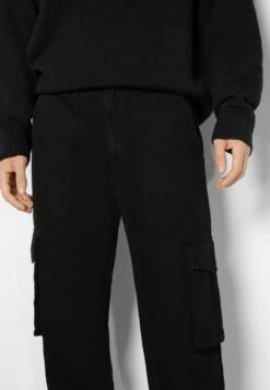 BERSHKA WIDE FIT - Cargohose - Black 10 BERSHKA WIDE FIT - Cargohose - Black -Bershka Verkaufsgeschäft 3942380f142845b999019b30fe9dfa83