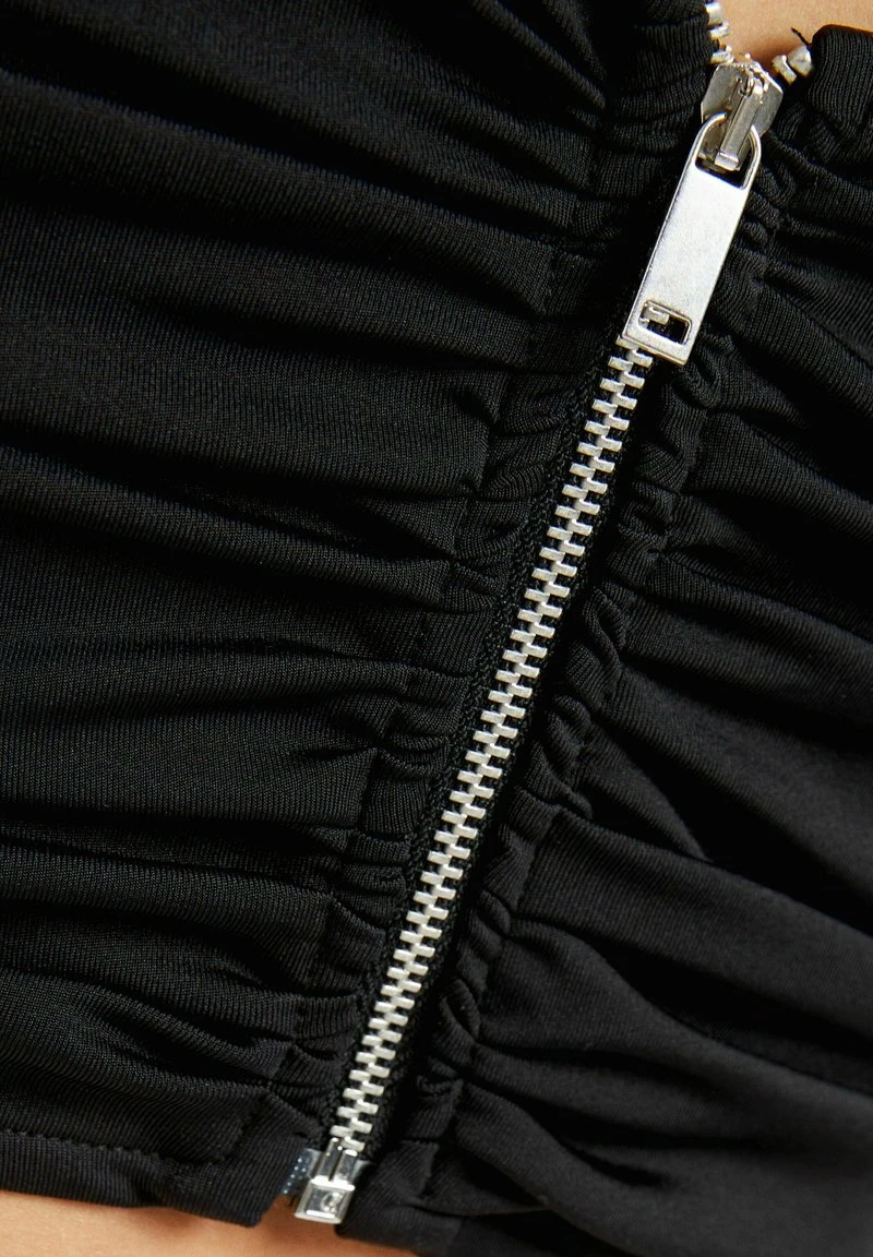 BERSHKA GATHERED WITH NECKLINE DETAIL - Top - Black 7 BERSHKA GATHERED WITH NECKLINE DETAIL - Top - Black – Bild 5