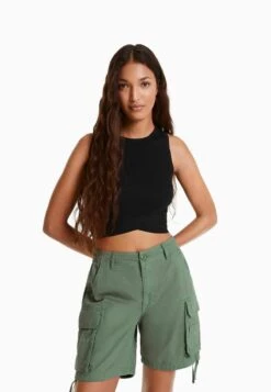 BERSHKA WITH STRAPS BERMUDA - Shorts - Khaki