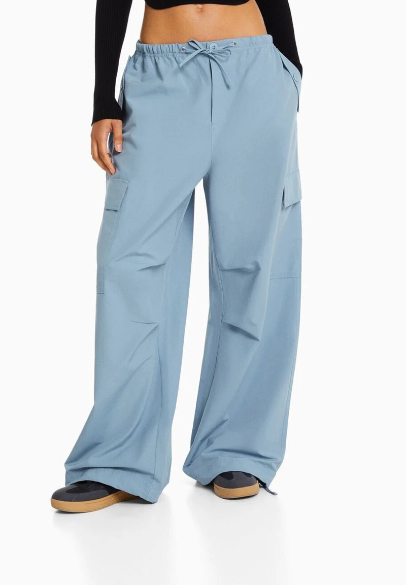 BERSHKA PARACHUTE - Cargohose - Blue Grey 3 BERSHKA PARACHUTE - Cargohose - Blue Grey