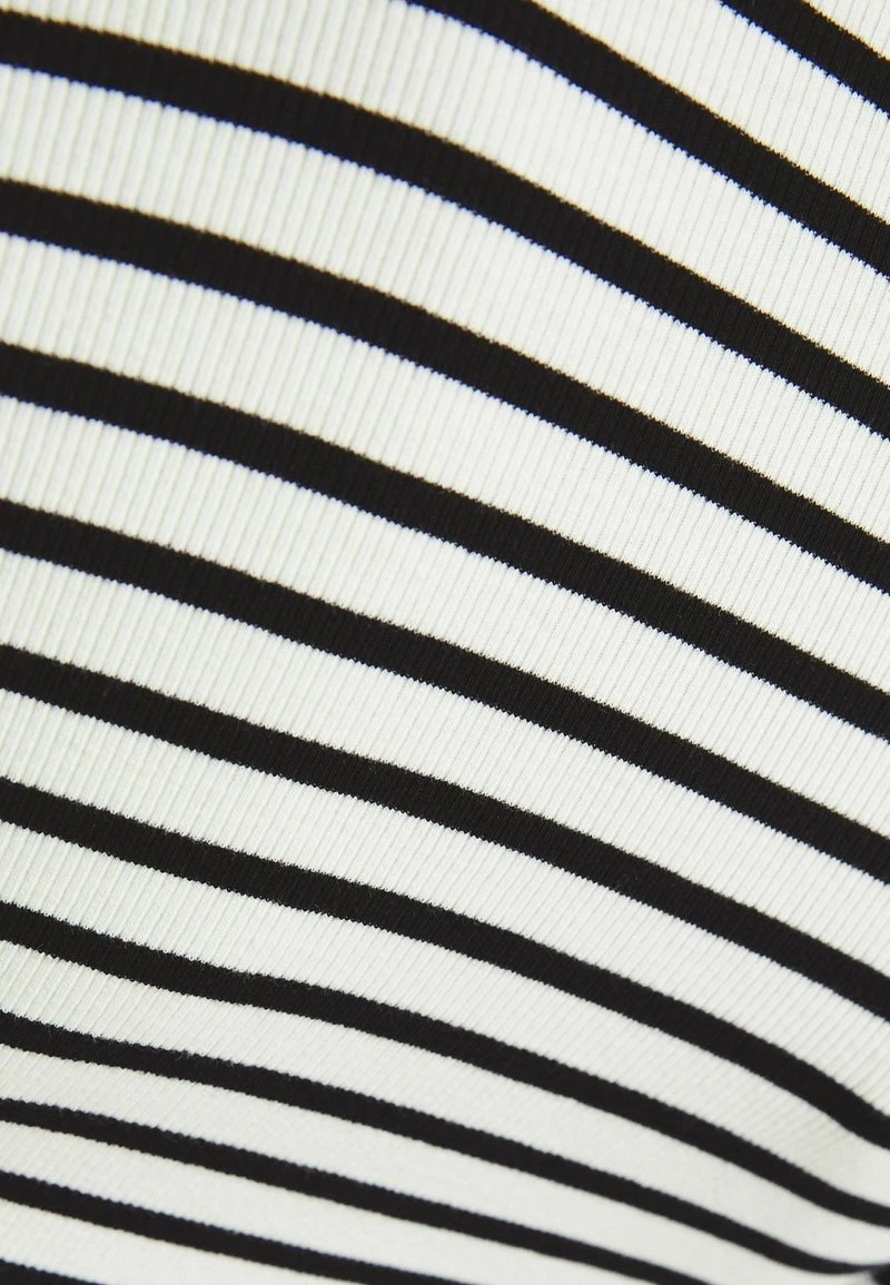 BERSHKA LONG SLEEVE MINI - Etuikleid - White 8 BERSHKA LONG SLEEVE MINI - Etuikleid - White – Bild 6