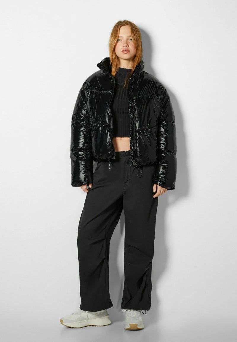 BERSHKA VINYL - Winterjacke - Black 4 BERSHKA VINYL - Winterjacke - Black – Bild 2