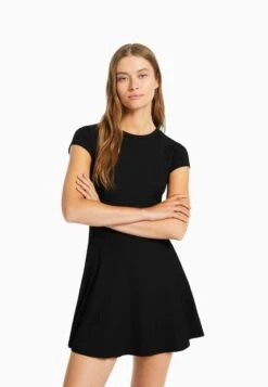 BERSHKA SHORT SLEEVE SKATER - MINI - Strickkleid - Black