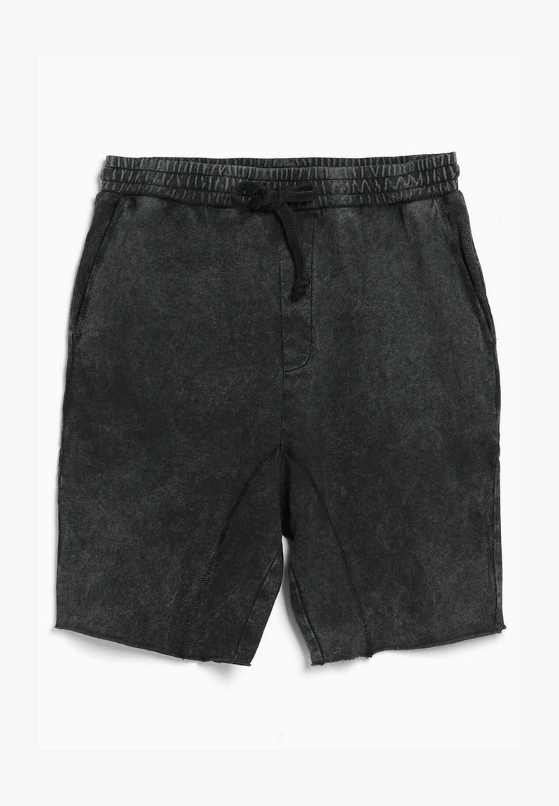 BERSHKA FADED-EFFECT PLUSH - BERMUDA - Shorts - Black 6 BERSHKA FADED-EFFECT PLUSH - BERMUDA - Shorts - Black – Bild 4