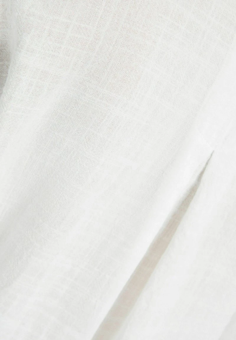 BERSHKA SHORT SLEEVE TEXTURED - Hemdbluse - White 8 BERSHKA SHORT SLEEVE TEXTURED - Hemdbluse - White – Bild 6