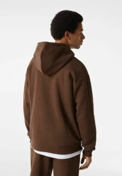 BERSHKA BASIC - Kapuzenpullover - Brown 11 BERSHKA BASIC - Kapuzenpullover - Brown -Bershka Verkaufsgeschäft 422504866ab448d9aa6d60492ae9012c