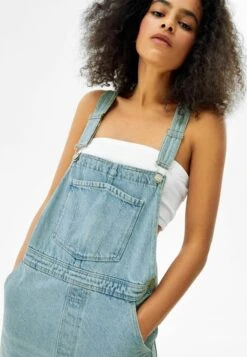 BERSHKA Latzhose - Light Blue Denim -Bershka Verkaufsgeschäft 433f133431e84fbc95b3e817550d7185