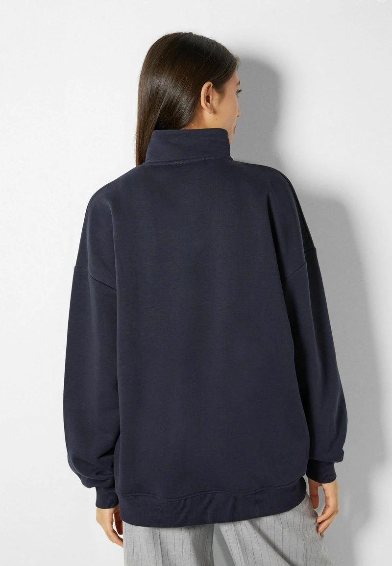 BERSHKA SAN DIEGO PRINT HALF ZIP - Sweatshirt - Blue 5 BERSHKA SAN DIEGO PRINT HALF ZIP - Sweatshirt - Blue – Bild 3