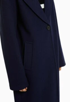 BERSHKA DROP SHOULDER - Klassischer Mantel - Royal Blue 10 BERSHKA DROP SHOULDER - Klassischer Mantel - Royal Blue -Bershka Verkaufsgeschäft 45f34e5071b74be79294c5580d616360