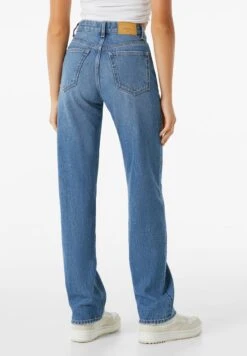 BERSHKA Jeans Straight Leg - Dark Blue -Bershka Verkaufsgeschäft 46b55ec624194b7cbcfc8eb3a5f26b40