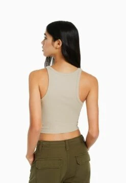 BERSHKA SLEEVELESS - Top - Beige 10 BERSHKA SLEEVELESS - Top - Beige -Bershka Verkaufsgeschäft 4a28305f41b145799c32d06058ab6e76
