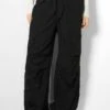 BERSHKA PARACHUTE - Stoffhose - Black