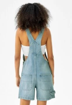 BERSHKA Latzhose - Light Blue Denim -Bershka Verkaufsgeschäft 4bf322f563cd4c8c9975a792bc119afc