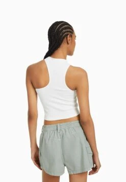 BERSHKA MULTI - Shorts - Green -Bershka Verkaufsgeschäft 4c62fe5a2878400cb206414951bab249