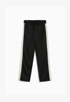 BERSHKA WIDE-LEG WITH INTERLOCK SIDE STRIPES - Jogginghose - Black 11 BERSHKA WIDE-LEG WITH INTERLOCK SIDE STRIPES - Jogginghose - Black -Bershka Verkaufsgeschäft 4c98ce331c5b4c4eb4243ed14819ca0d