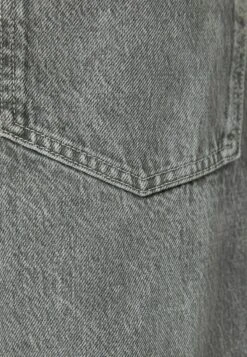 BERSHKA COLOURED-BAGGY - Jeans Straight Leg - Mottled Light Grey 12 BERSHKA COLOURED-BAGGY - Jeans Straight Leg - Mottled Light Grey -Bershka Verkaufsgeschäft 4cb8c5ae079d4f81bf5adb7c012736cb