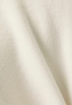 BERSHKA ROUND NECK - Strickpullover - White 13 BERSHKA ROUND NECK - Strickpullover - White -Bershka Verkaufsgeschäft 4e46f421c73b4ef0ac61a729799d347a