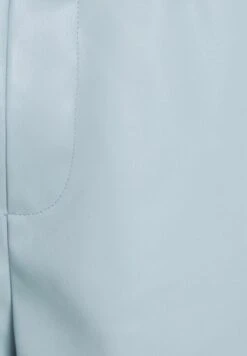 BERSHKA Shorts - Dark Blue -Bershka Verkaufsgeschäft 4fa4050f993b488e906ce7ae03cab1e8