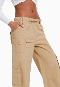 BERSHKA MULTIPOCKET WIDE LEG - Cargohose - Camel 11 BERSHKA MULTIPOCKET WIDE LEG - Cargohose - Camel -Bershka Verkaufsgeschäft 50a182f0e3b049fb9927f03bac260f57