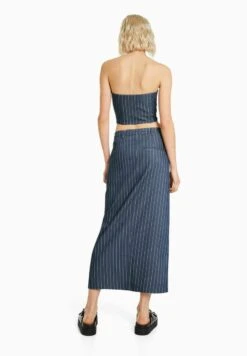 BERSHKA TAILORED PINSTRIPE EXPOSED SHOULDERS - Top - Dark Blue -Bershka Verkaufsgeschäft 50fe4d0795194eab8447bc621df038d8