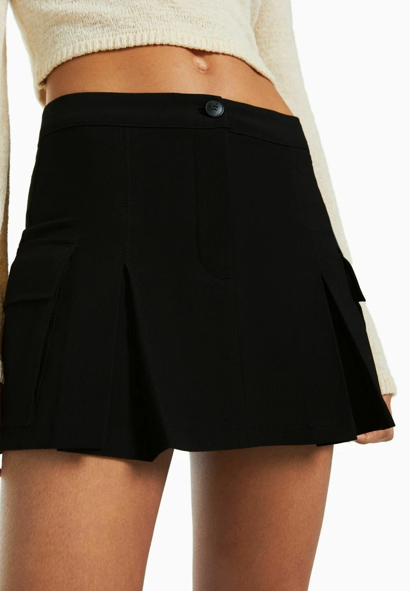 BERSHKA TAILORED WITH POCKETS - Minirock - Black 6 BERSHKA TAILORED WITH POCKETS - Minirock - Black – Bild 4