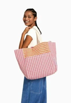 BERSHKA GINGHAM WITH STRAPS - Shopping Bag - Light Pink