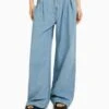 BERSHKA WIDE PLEATED - Flared Jeans - Light Blue Denim