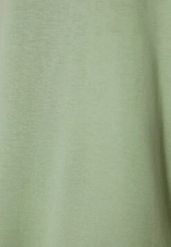 BERSHKA SHORT SLEEVE - T-Shirt Basic - Green -Bershka Verkaufsgeschäft 555aa7b5146e44c89f259020ad3a5320