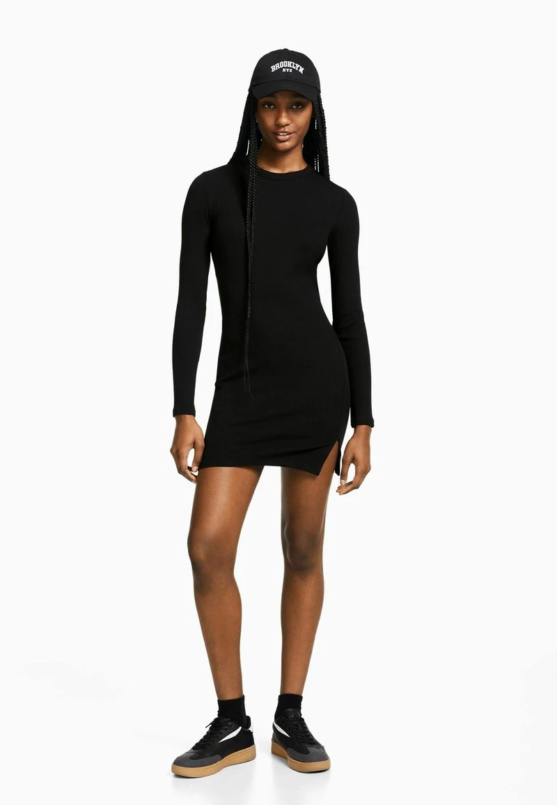 BERSHKA LONG SLEEVE MINI - Etuikleid - Black 4 BERSHKA LONG SLEEVE MINI - Etuikleid - Black – Bild 2
