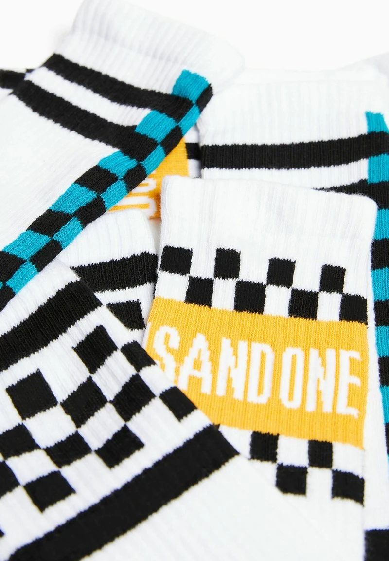 BERSHKA CHECKERBOARD PRINT PACK - Socken - Off White 4 BERSHKA CHECKERBOARD PRINT PACK - Socken - Off White – Bild 2