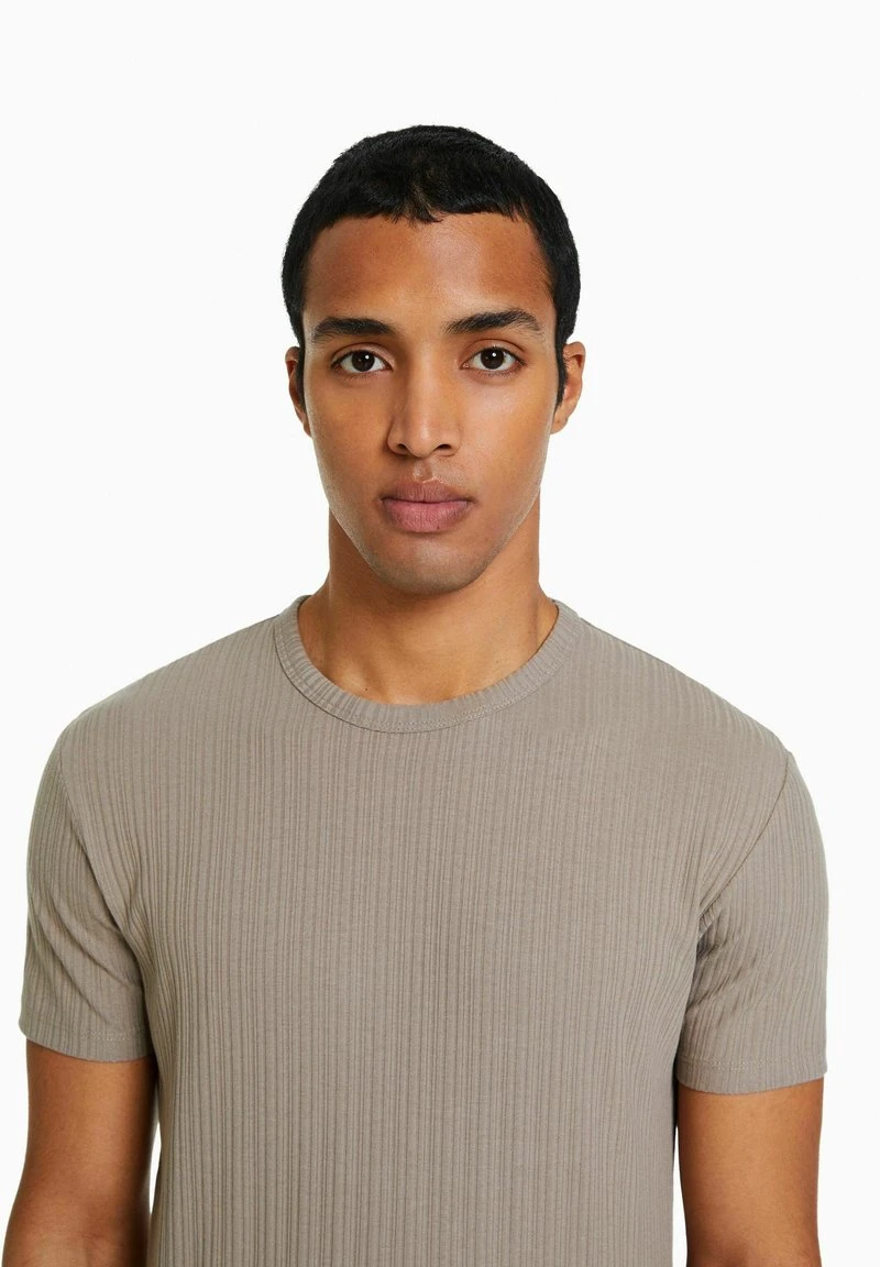 BERSHKA MUSCLE FIT SHORT SLEEVE - T-Shirt Basic - Grey 6 BERSHKA MUSCLE FIT SHORT SLEEVE - T-Shirt Basic - Grey – Bild 4