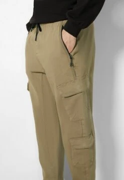 BERSHKA SLIM - Cargohose - Camel 10 BERSHKA SLIM - Cargohose - Camel -Bershka Verkaufsgeschäft 5a76a109daea4276bd9f37f3c35e485a