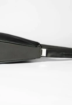 BERSHKA FABRIC - Handtasche - Black 11 BERSHKA FABRIC - Handtasche - Black -Bershka Verkaufsgeschäft 5bbdd240c8784029b269ad37cfc77c07