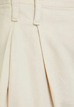 BERSHKA WIDE PLEATED - Flared Jeans - Beige 13 BERSHKA WIDE PLEATED - Flared Jeans - Beige -Bershka Verkaufsgeschäft 5da439f7ff814e51938bf6903160c48d