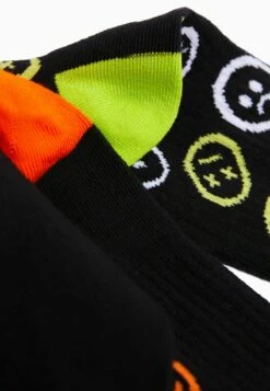 BERSHKA PRINTED SET OF 3 - Socken - Black 12 BERSHKA PRINTED SET OF 3 - Socken - Black -Bershka Verkaufsgeschäft 5ea62a88e1b64e44952776ba24360944