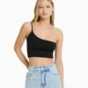 BERSHKA ASYMMETRIC STRAPPY-CROP - Top - Black 2 BERSHKA ASYMMETRIC STRAPPY-CROP - Top - Black -Bershka Verkaufsgeschäft 5f412efe1a494f72b2805525399419b8