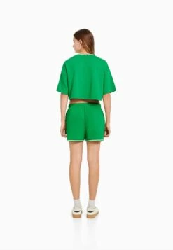 BERSHKA WITH TRIMS - Jogginghose - Evergreen 10 BERSHKA WITH TRIMS - Jogginghose - Evergreen -Bershka Verkaufsgeschäft 5f48160b9740498c99ce18cba447b264