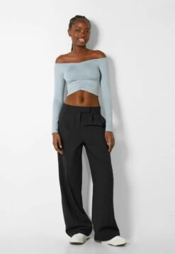 BERSHKA OVER THE SHOULDER GATHERED - Langarmshirt - Light Blue 9 BERSHKA OVER THE SHOULDER GATHERED - Langarmshirt - Light Blue -Bershka Verkaufsgeschäft 61a19e862e6d421fa048204f0be0c506