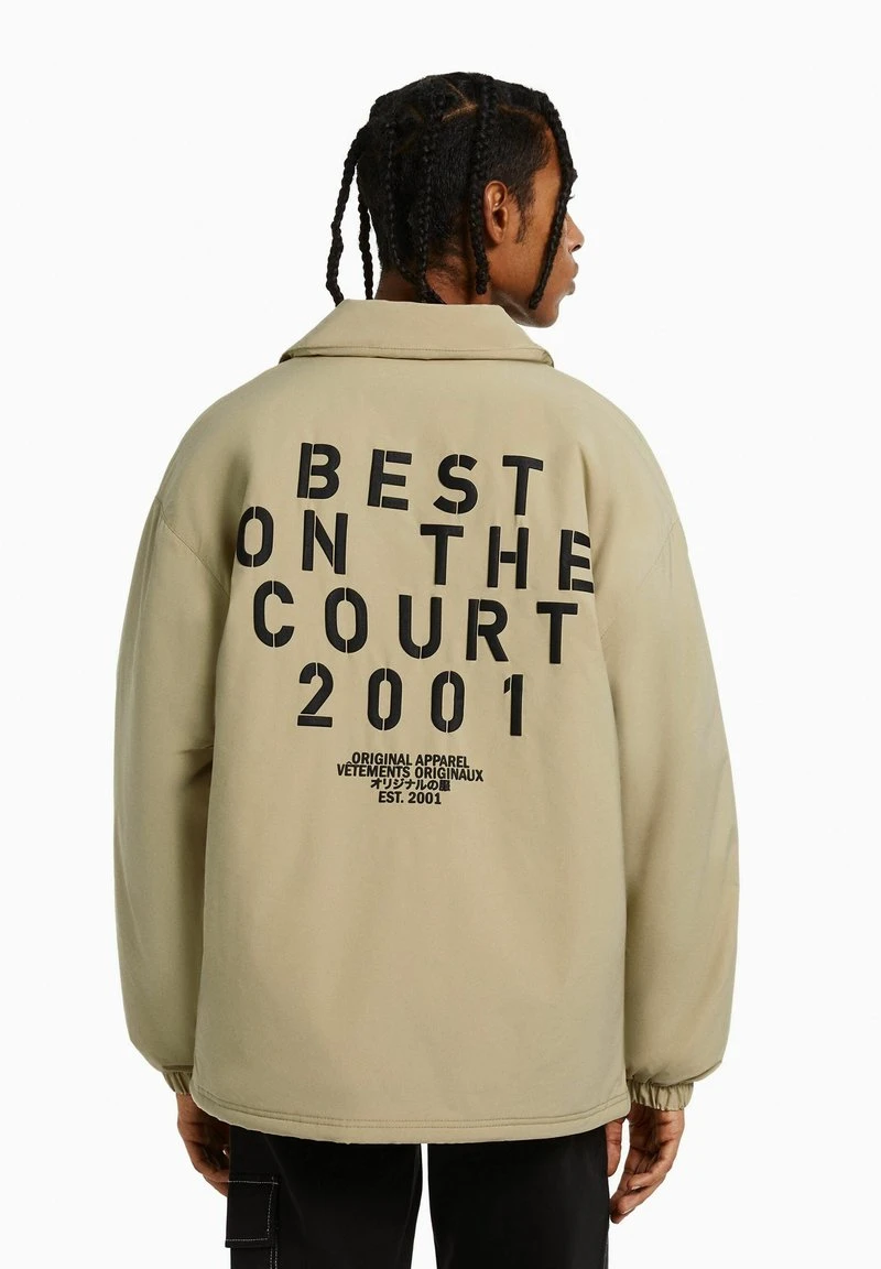 BERSHKA BACK PRINT - Übergangsjacke - Camel 3 BERSHKA BACK PRINT - Übergangsjacke - Camel