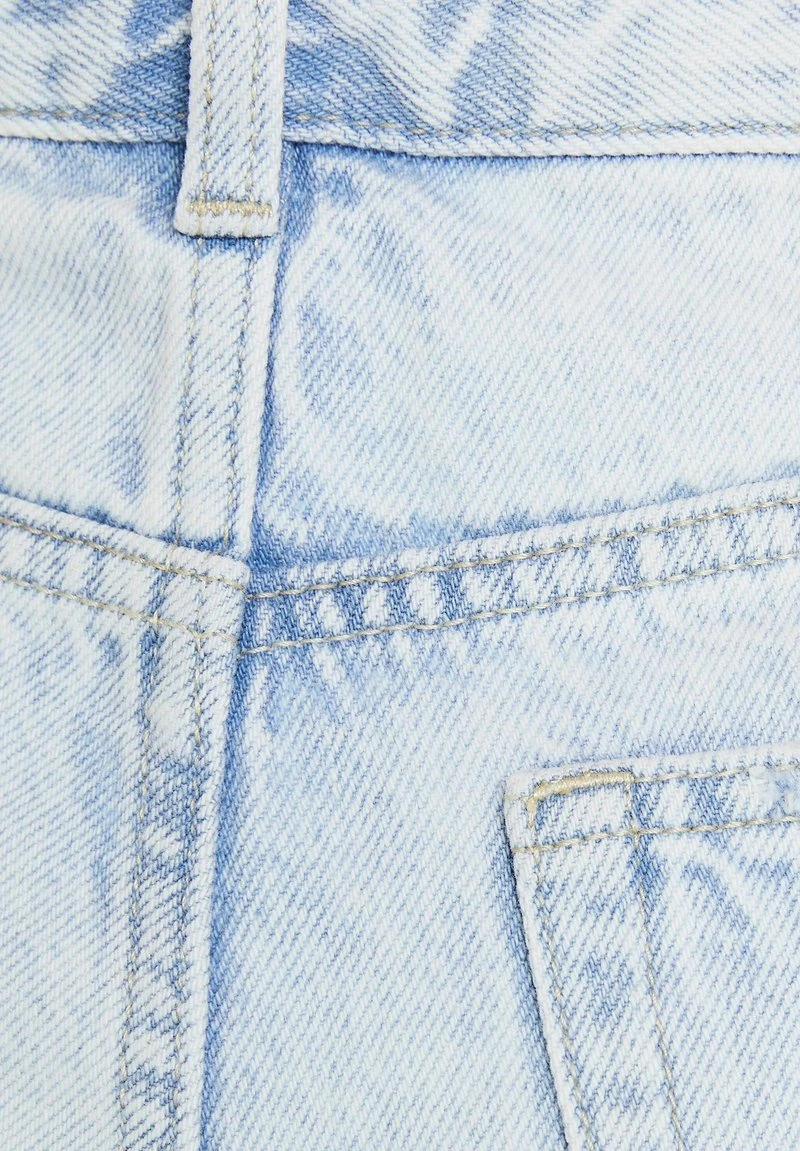 BERSHKA VINTAGE - Jeans Shorts - Light Blue 8 BERSHKA VINTAGE - Jeans Shorts - Light Blue – Bild 6