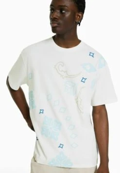 BERSHKA SHORT SLEEVE BOXY - T-Shirt Print - White -Bershka Verkaufsgeschäft 6346faba46c8495fb61704ce3d09135a