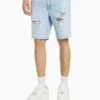 BERSHKA RIPPED - BERMUDA - Jeans Shorts - Light Blue