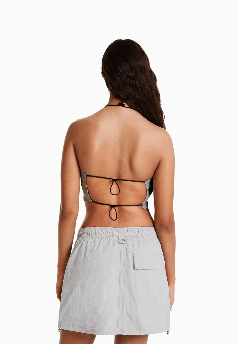 BERSHKA EFFECT HALTERNECK WITH STOPPERS - CROP - Bluse - Mottled Light Grey 5 BERSHKA EFFECT HALTERNECK WITH STOPPERS - CROP - Bluse - Mottled Light Grey – Bild 3