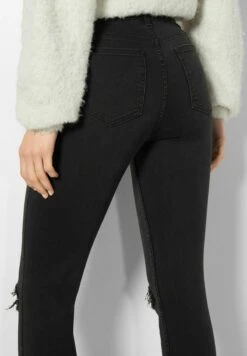 BERSHKA VINTAGE - Jeans Skinny Fit - Black 10 BERSHKA VINTAGE - Jeans Skinny Fit - Black -Bershka Verkaufsgeschäft 6d2dfd8ce42f4974b3188c2844c95f5b