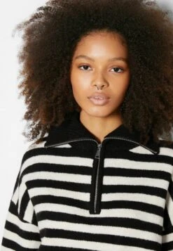 BERSHKA Sweatshirt - Black 11 BERSHKA Sweatshirt - Black -Bershka Verkaufsgeschäft 6f9dcdf9feb84236803ef68929072337