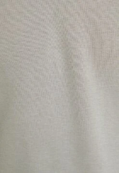 BERSHKA INTERLOCK - Shorts - Grey 12 BERSHKA INTERLOCK - Shorts - Grey -Bershka Verkaufsgeschäft 7080a03acf4f44c2a0ac4bf6ef559e88