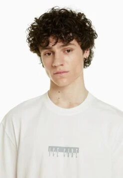 BERSHKA BOXY FIT SHORT SLEEVE WITH ICE CUBE - T-Shirt Print - White 11 BERSHKA BOXY FIT SHORT SLEEVE WITH ICE CUBE - T-Shirt Print - White -Bershka Verkaufsgeschäft 72b8c15dc3934f86b6ca400feedf1907